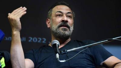 أول ظهور للفنان عبد المنعم عمايري بعد تعرضه لاعتداء (صورة)