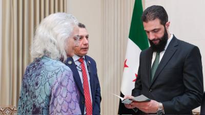 والدة الصحافي الأميركي أوستن تايس تلتقي الشرع