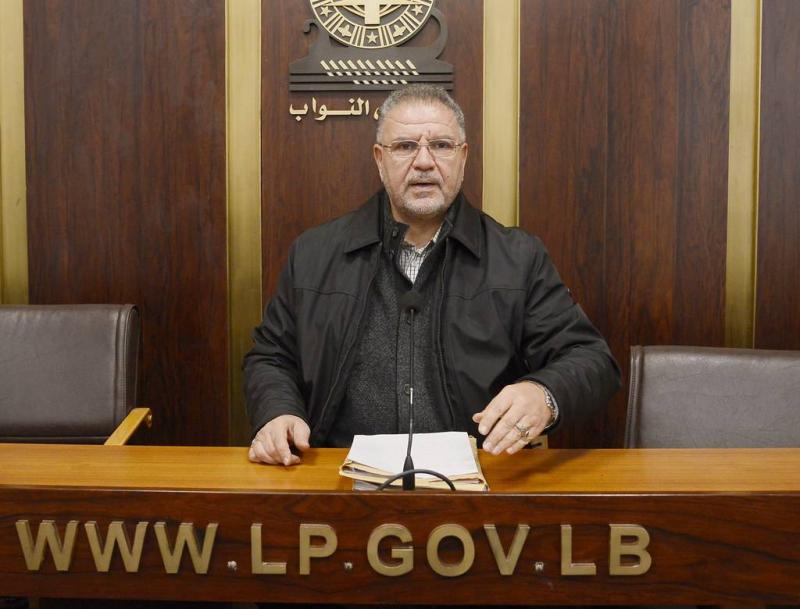 علي فياض: حزب الله سيتعامل مع أي بقاء إسرائيلي في الجنوب