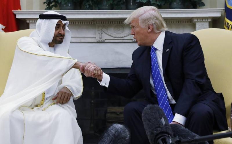 محمد بن زايد يهنّئ ترامب: أتطلع ‏للعمل معه لتعزيز السلام والاستقرار بالمنطقة