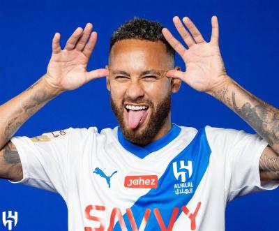نيمار يتلقى عرضا رسميا للرحيل عن الهلال السعودي