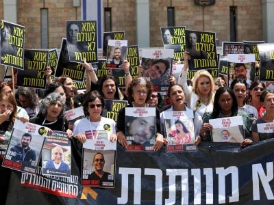 ما نعرفه عن تبادل السجناء الفلسطينيين والرهائن الإسرائيليين في إطار اتفاق غزة