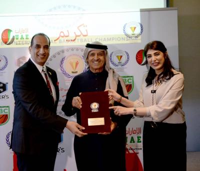 اتحاد المبدعين العرب يمنح اللواء القرقاوي وسام الإبداع الرياضي