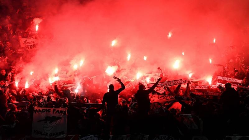 اعتقال 39 شخصا في أولد ترافورد بعد أحداث فوضى