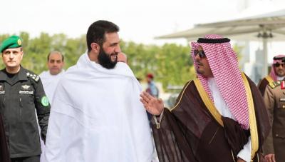 أحمد الشرع يؤدي مناسك العمرة في مكة (صور)