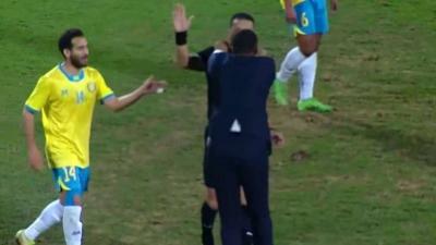 اعتداء على حكم في الدوري المصري!