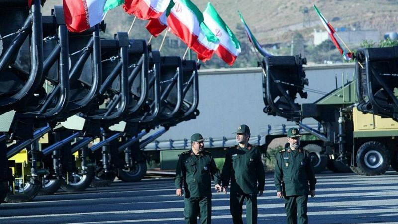 إيران تكشف عن أسلحة جديدة في 