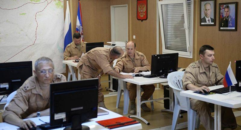 عاجل سوريا أعلن مركز المصالحة الروسي في سوريا أن وسائل الدفاع الجوي الروسية تصدت لهجوم على قاعدة حميميم الجوية باستخدام راجمات صواريخ بعيدة المدى.
