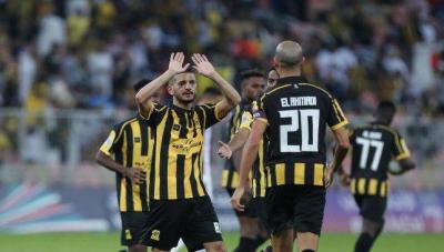 بالفيديو اتحاد جدة السعودي يكتسح الفتح في الدوري السعودي للمحترفين