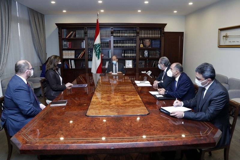 عون يبحث مستقبل العلاقات اللبنانية - الاميركية