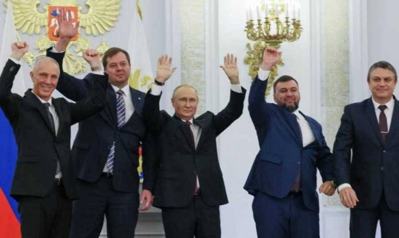 بوتين وقّع اتفاقية إنضمام 4 مقاطعات للإتحاد الروسي.. وتنديد غربي