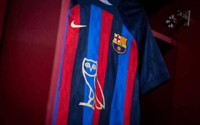 "بومة" على قميص برشلونة أمام ريال مدريد.. ما السبب؟