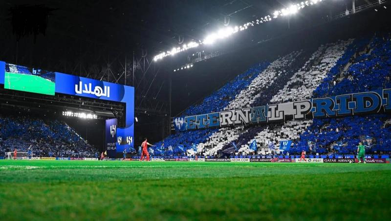 الهلال بلا إعلام !