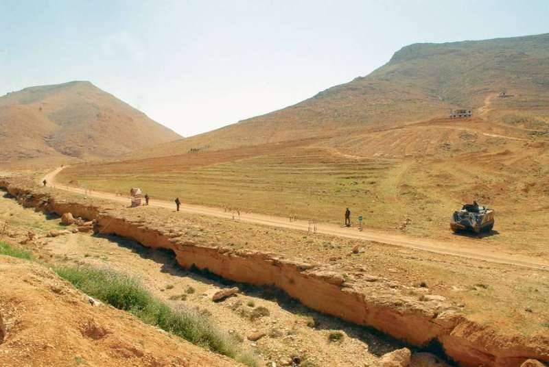 وادي خالد بلا معابر غير شرعية؟!