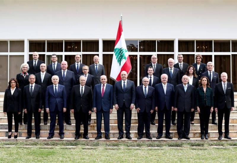 الحكومة تعقد اولى جلساتها... وزير الإعلام: البيان الوزاري في غضون أيام