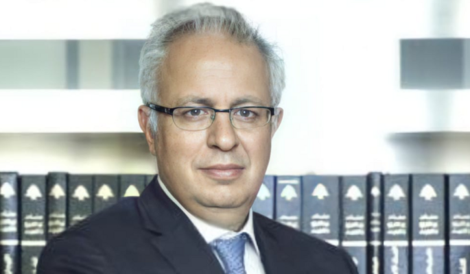 وزير العدل من السرايا: نرفض التعرض للأملاك العامة
