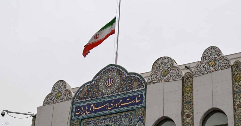 هل تتواصل الإدارة السورية مع إيران لاستعادة العلاقات؟