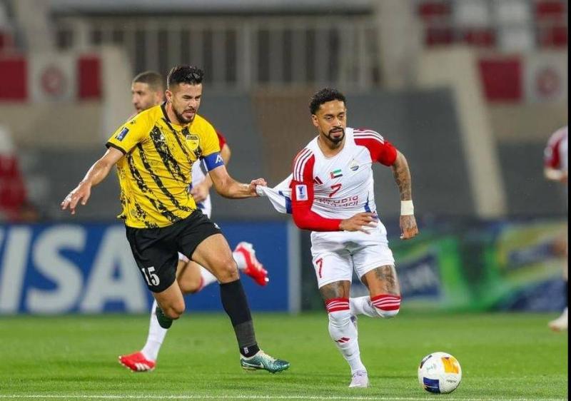 الشارقة يتأهل إلى ربع نهائي 