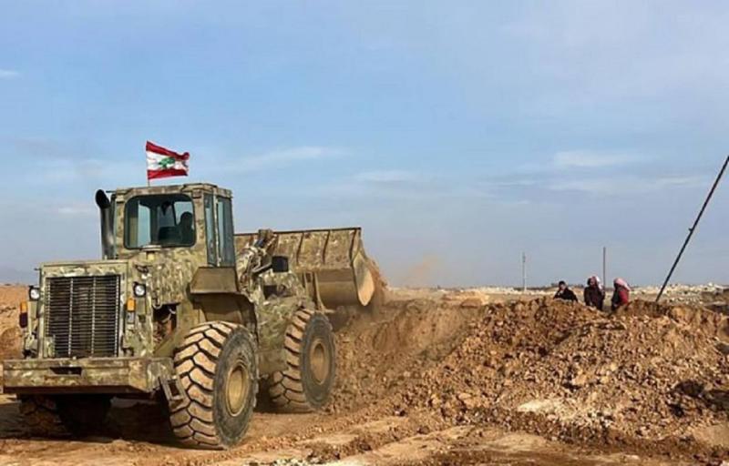 الجيش اللبناني يغلق معابر غير شرعية في الهرمل والقاع