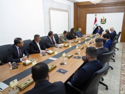 السوداني يبحث معوقات العمل مع الشركات النفطية في البصرة