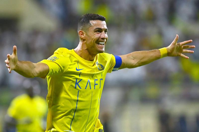 رونالدو يقود النصر للفوز 2-صفر على الوحدة