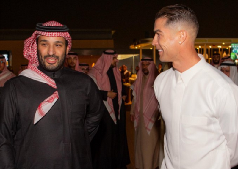 رونالدو يحتفل بيوم التأسيس مع الأمير محمد بن سلمان