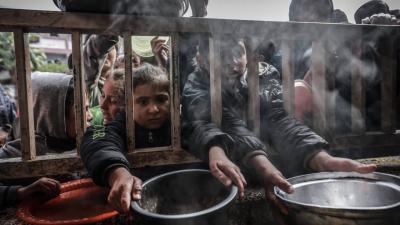 مصر تدين وقف إدخال المساعدات الإنسانية لغزة