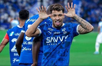 هل لدينا كرة قدم فاسدة؟.. تعليق صادم من شقيق نجم الهلال