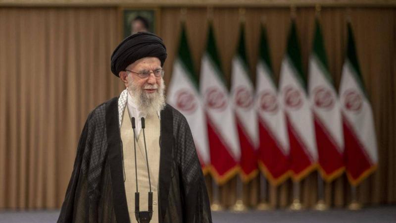 مكتب الخامنئي في لبنان: الاحد هو اول ايام شهر رمضان