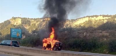 بالصورة - احتراق سيارة رباعية الدفع على أوتوستراد شكا