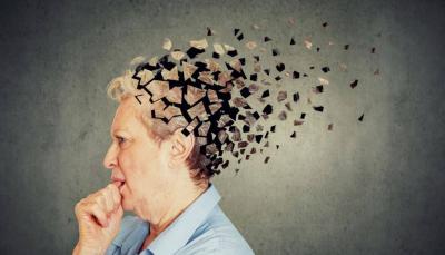 الإصابة بداء ألزهايمر قد لا ترتبط بالدماغ حصراً