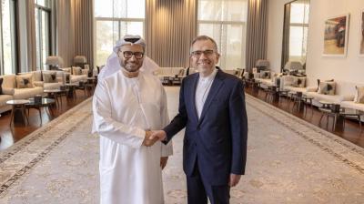 قرقاش يلتقي نائب وزير الخارجية الإيراني للشؤون السياسية