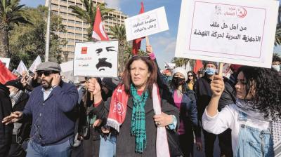 تونس.. مساعٍ لتطهير المؤسسات من 