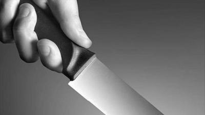 في المنية.. طعنه بسكين نتيجة خلاف شخصي