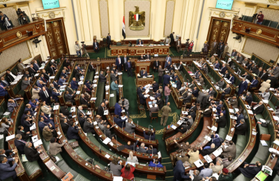 مجلس النواب المصري يقر مادة تنظم حق العمال في الإضراب