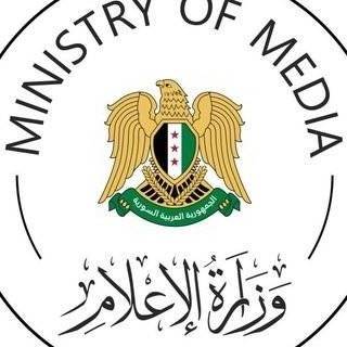 بصواريخ أطلقتها جماعات 