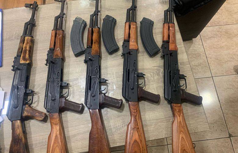 الجيش: توقيف 6 مواطنين في صور وزحلة