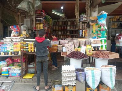 تدهور الليرة التركية يزيد من حدة الأزمة الاقتصادية في إدلب