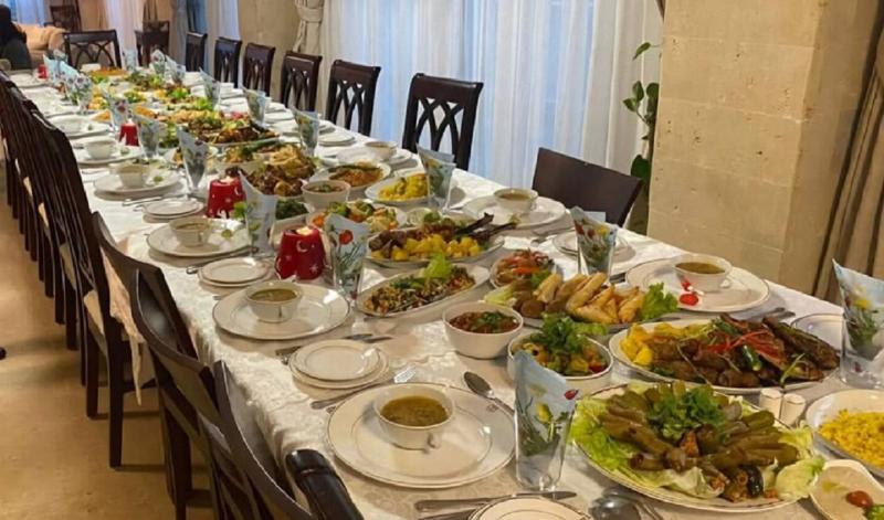 إسرائيل تستفز المصريين بمنشور عن مائدة إفطار في رمضان