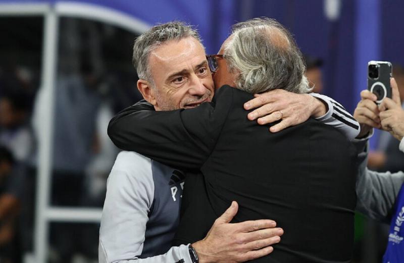 لماذا أقيل مدرب المنتخب الإماراتي بعد ساعات من الفوز على كوريا الشمالية؟