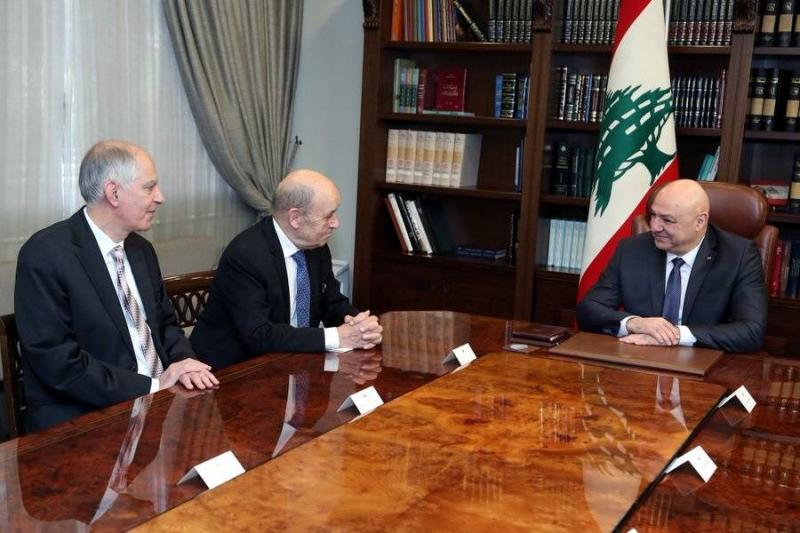 الرئيس عون خلال لقائه لودريان: الإصلاحات أولوية بالتوازي مع إعادة الاعمار