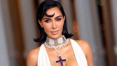 كيم كارداشيان تستعد لشهادتها في محاكمة سرقة 10 ملايين دولار