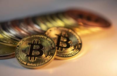 البيتكوين دون 88 ألف دولار