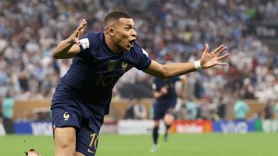 مبابي يعلن تفوقه على رونالدو في ريال مدريد