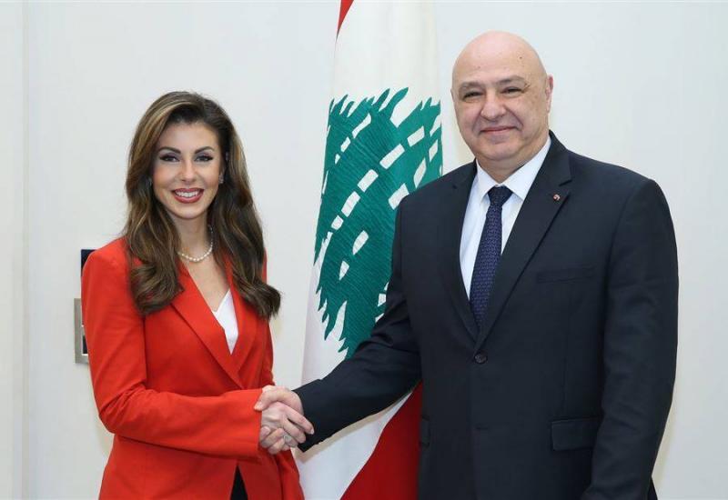 أورتاغوس: على الحكومة اللبنانية العمل لوقف إطلاق الصواريخ