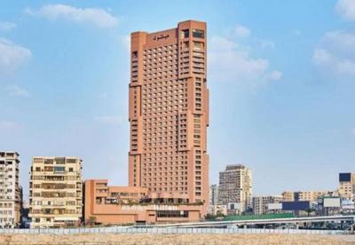 سقط من الطابق الـ 30.. تفاصيل مصرع سائح ألماني بفندق هيلتون رمسيس
