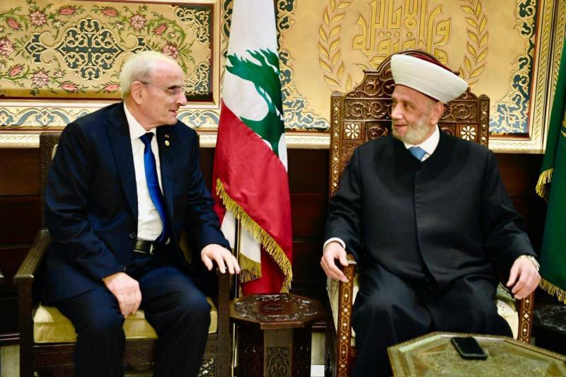 دريان يبحث مع منسى بآخر المستجدات في لبنان