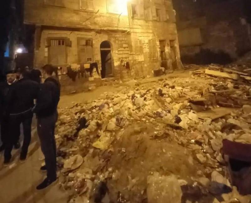 مصرع أم و3 من أطفالها في انهيار عقار بالإسكندرية