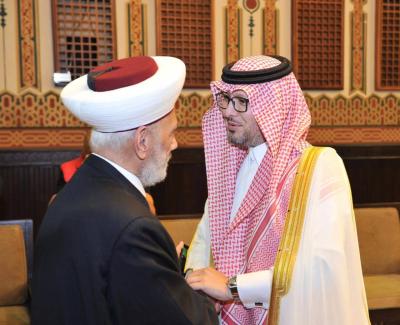 بخاري بعد لقائه دريان: قوة لبنان في وحدته وتعاونه مع أشقائه العرب