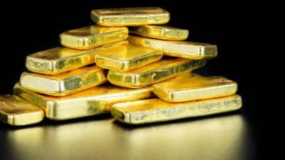 مستوى قياسي جديد للذهب فوق 3171 دولاراً
